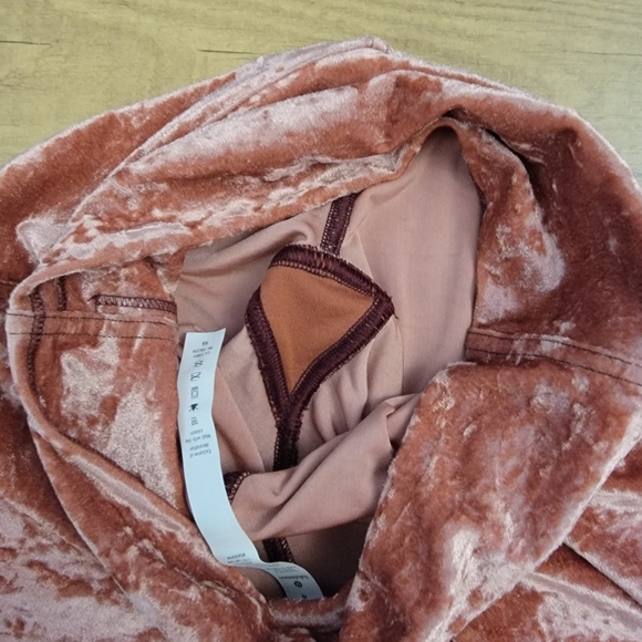 Lululemon Wunder Lounge High Rise Tigh - Picture 9 of 12